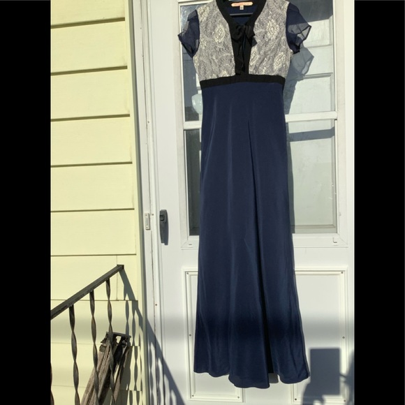 VESSEL By timo Maxi Dress w/ black Cap Sleeves - Picture 6 of 7